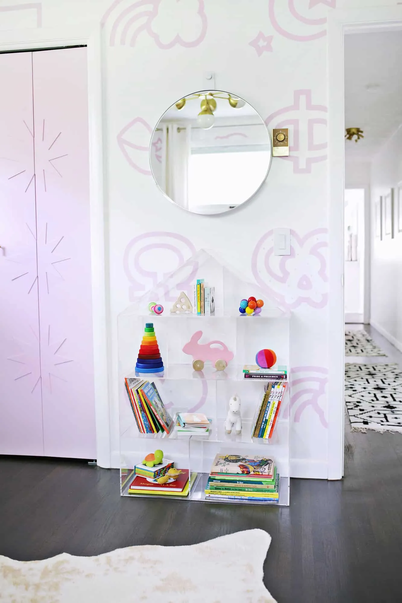 Kids&#x27; Bookshelf with Toys