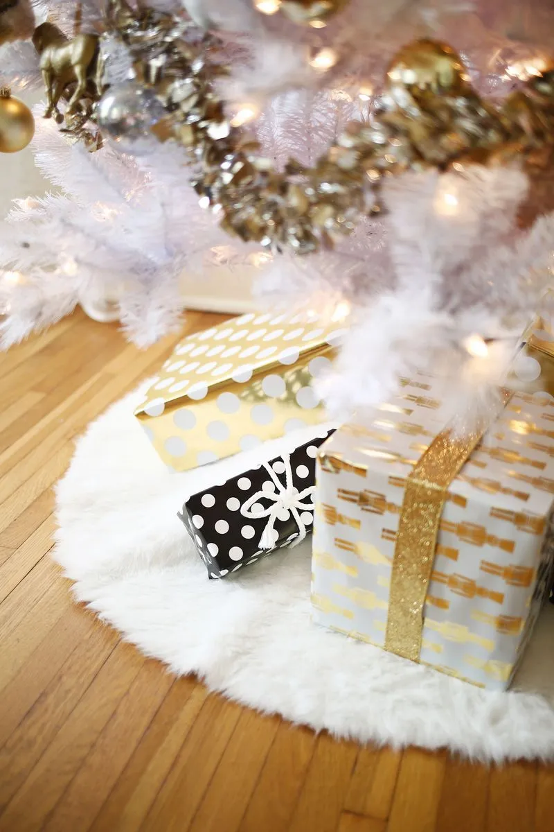 3 Easy No-Sew Tree Skirts