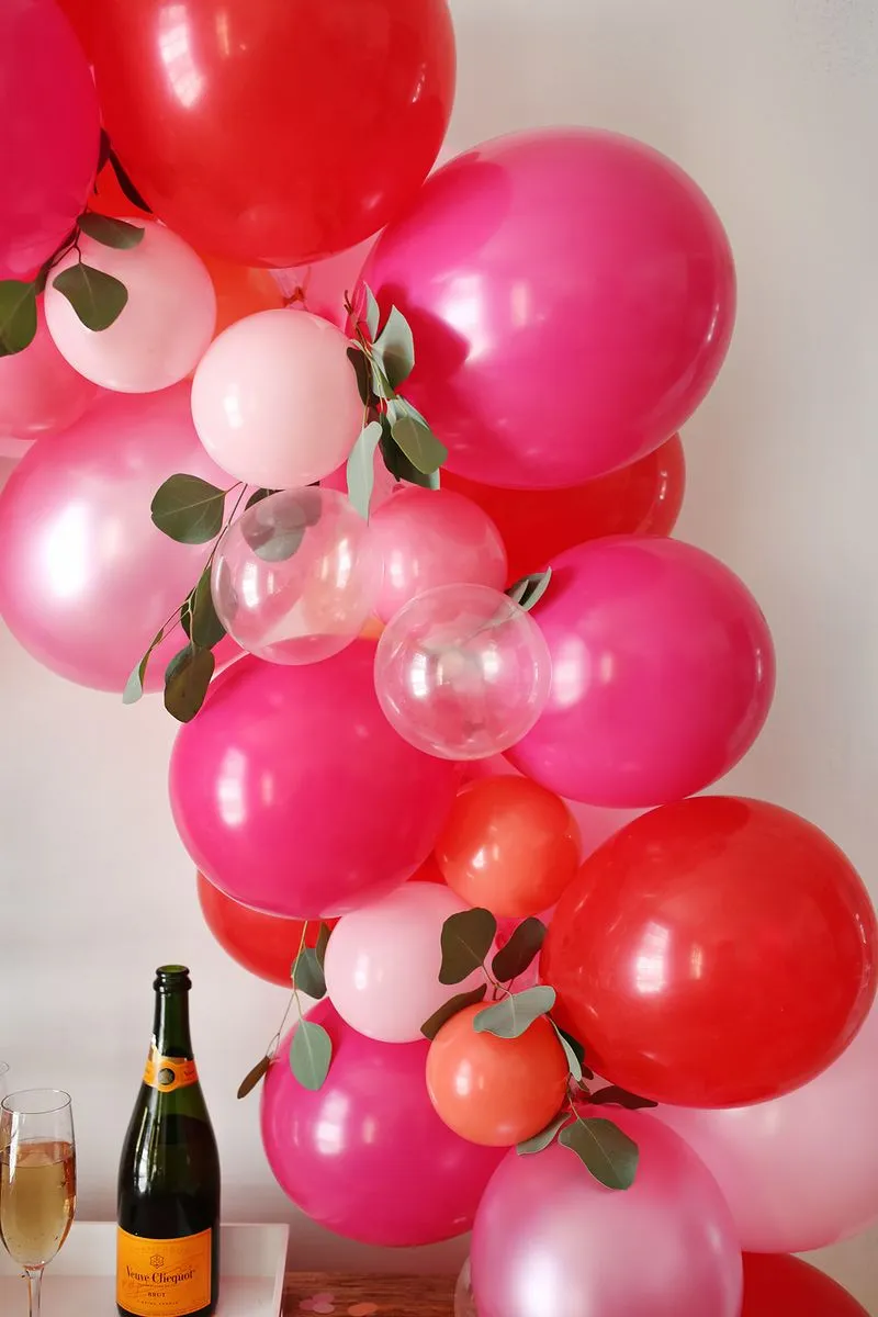 How to Make a Fancy Balloon Arch