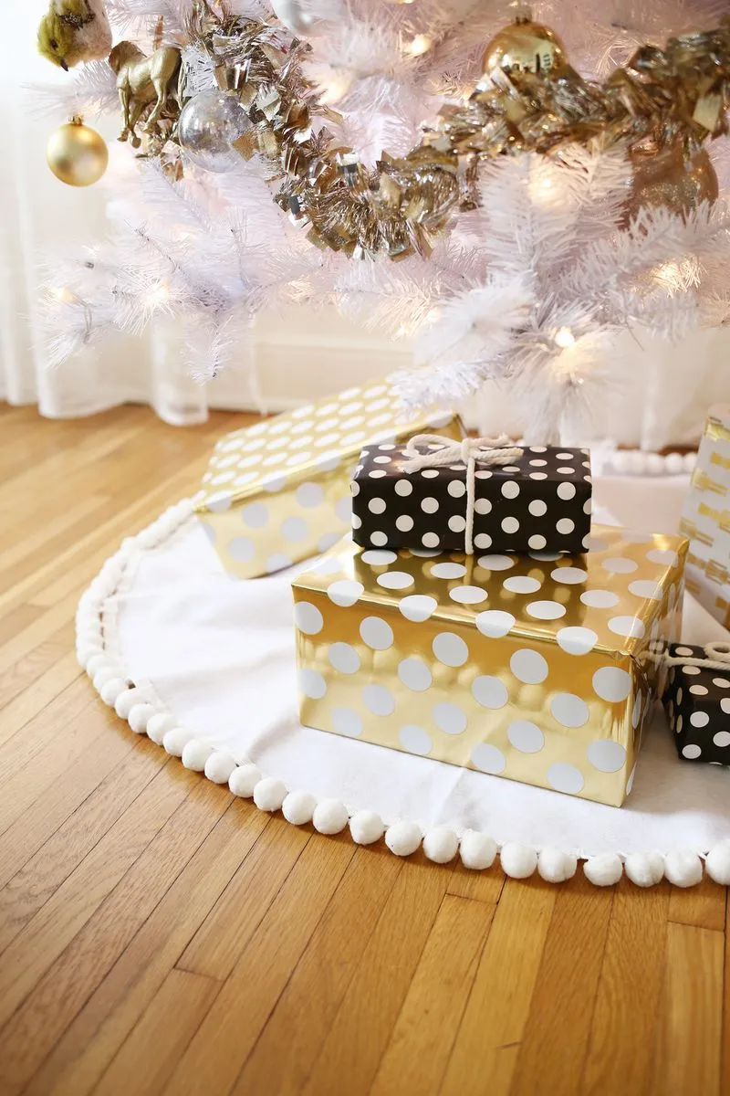 3 Easy No-Sew Tree Skirts