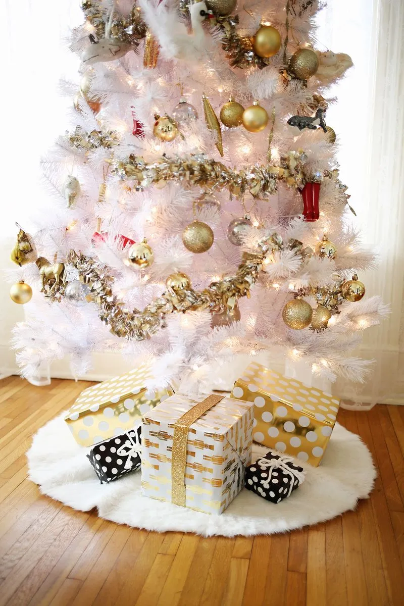 3 Easy No-Sew Tree Skirts