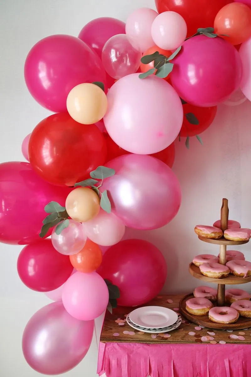 How to Make a Fancy Balloon Arch