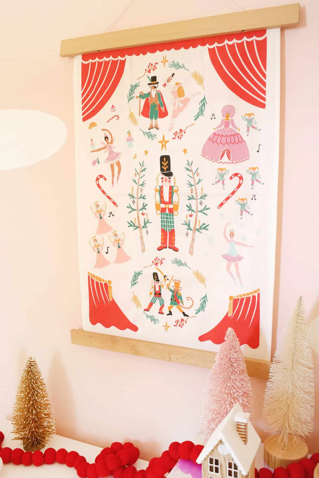 Christmas wall hanging in a kid&#x27;s room