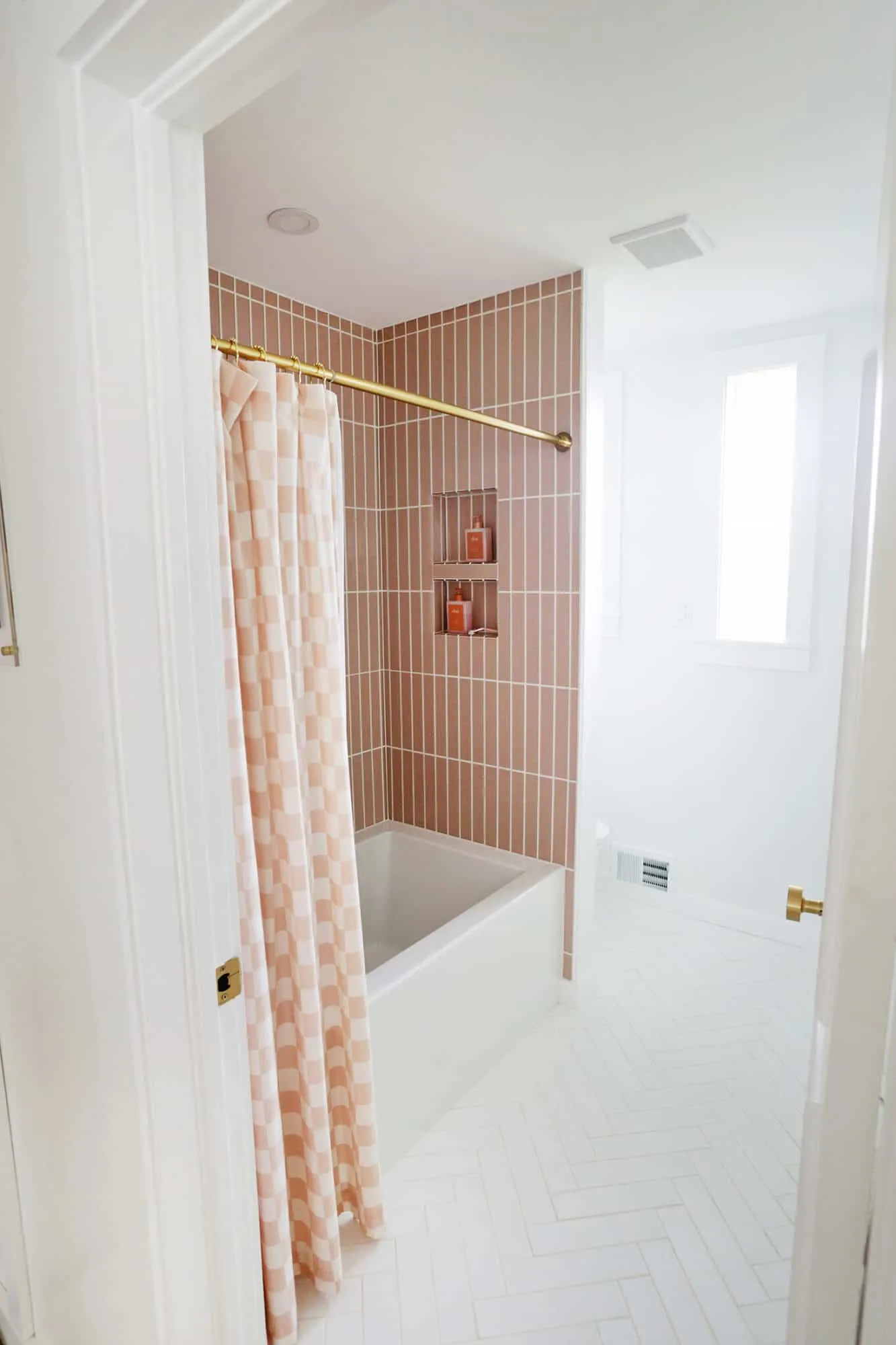 Pink Tile Bathroom Makeover: Before &#x26; After