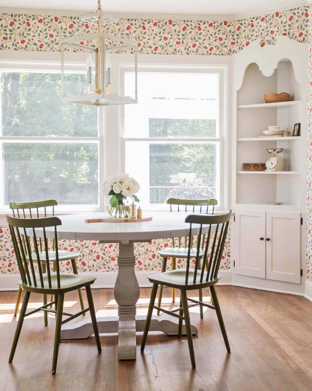 Breakfast Room Wallpaper