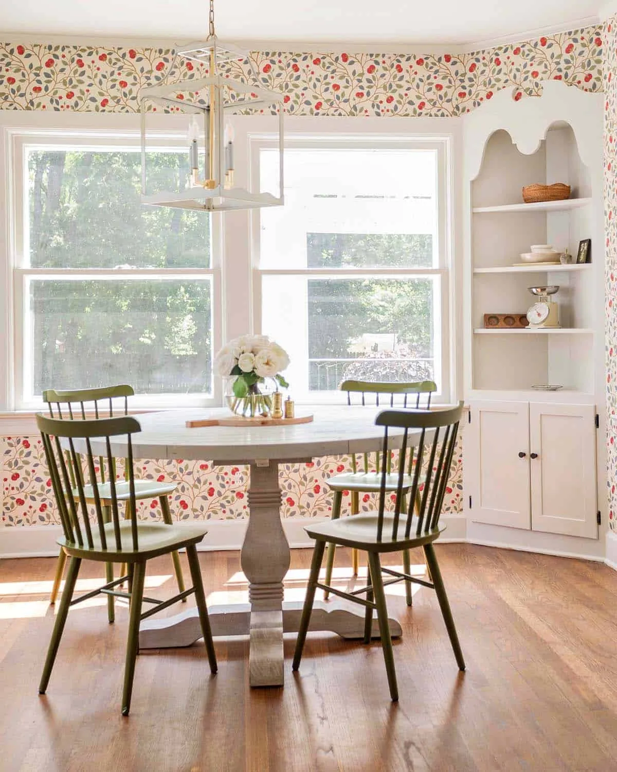 Dining Room Wallpaper