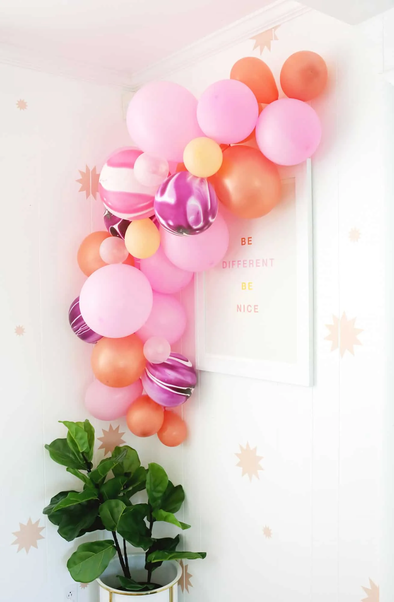 Balloon Garland